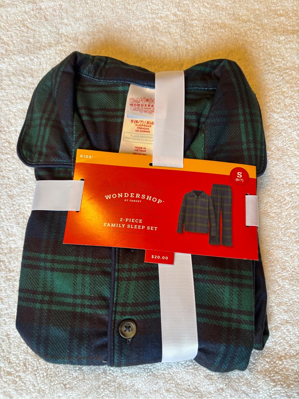 Wondershop Kids Green and Black Plaid Pajama Set. Size S (6/7). NEW